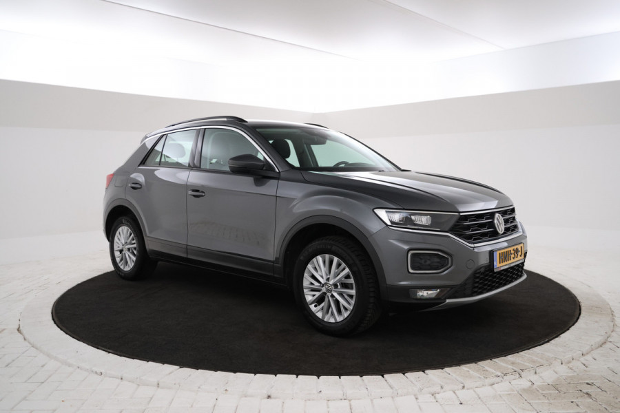 Volkswagen T-Roc 1.6 TDI Style Business Cruise Control, Panoramadak, Trekhaak, Airco, Parkeersensoren