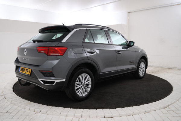 Volkswagen T-Roc 1.6 TDI Style Business Cruise Control, Panoramadak, Trekhaak, Airco, Parkeersensoren