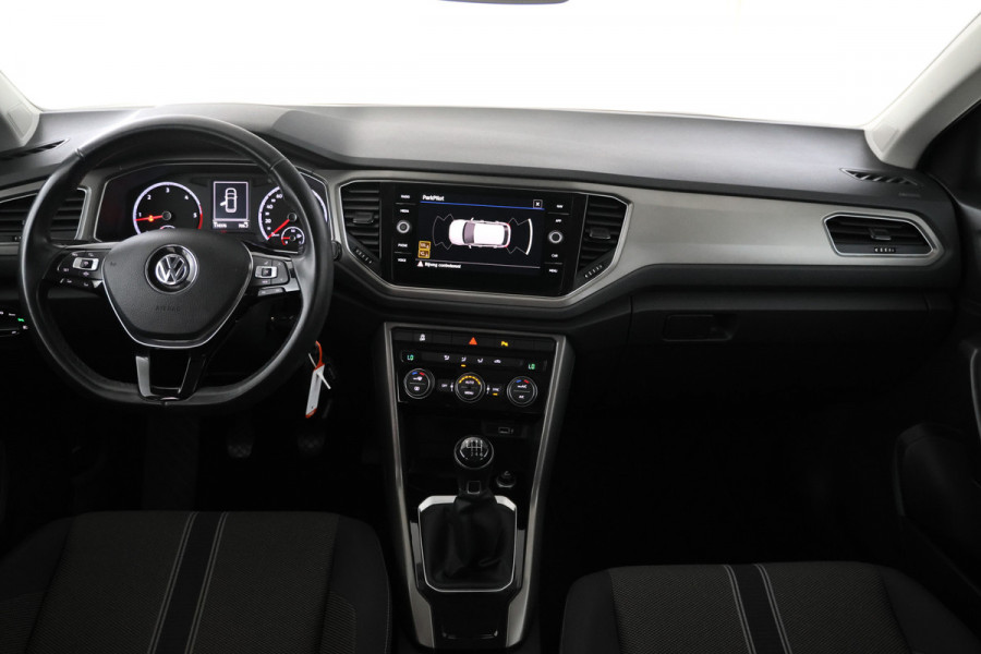 Volkswagen T-Roc 1.6 TDI Style Business Cruise Control, Panoramadak, Trekhaak, Airco, Parkeersensoren
