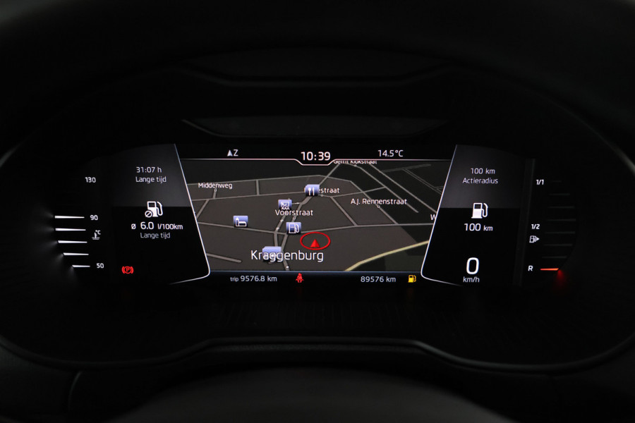 Škoda Octavia Combi 1.6 TDI Greentech Style Business Navigatie, Trekhaak, Virtual, Apple Carplay, Stoelverwarming