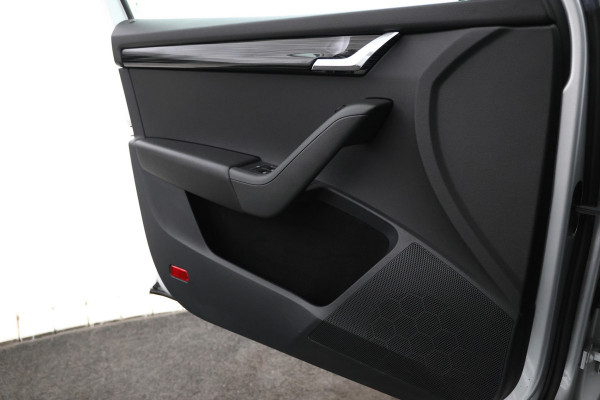 Škoda Octavia Combi 1.6 TDI Greentech Style Business Navigatie, Trekhaak, Virtual, Apple Carplay, Stoelverwarming