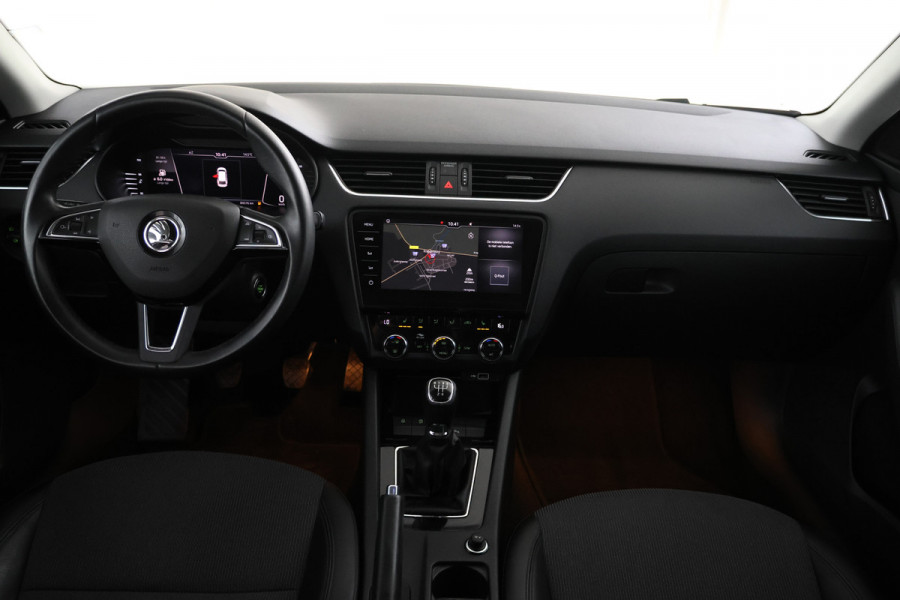 Škoda Octavia Combi 1.6 TDI Greentech Style Business Navigatie, Trekhaak, Virtual, Apple Carplay, Stoelverwarming