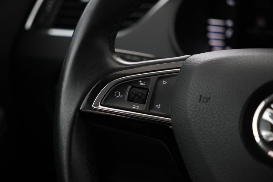 Škoda Octavia Combi 1.6 TDI Greentech Style Business Navigatie, Trekhaak, Virtual, Apple Carplay, Stoelverwarming