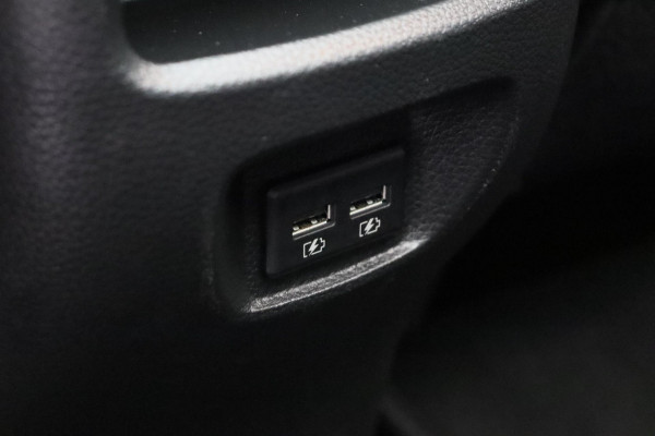 Nissan QASHQAI 1.3 DIG-T Premium Edition * Automaat * Leder trekhaak panorama dak Stoelverwarming camera
