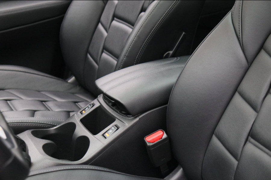 Nissan QASHQAI 1.3 DIG-T Premium Edition * Automaat * Leder trekhaak panorama dak Stoelverwarming camera