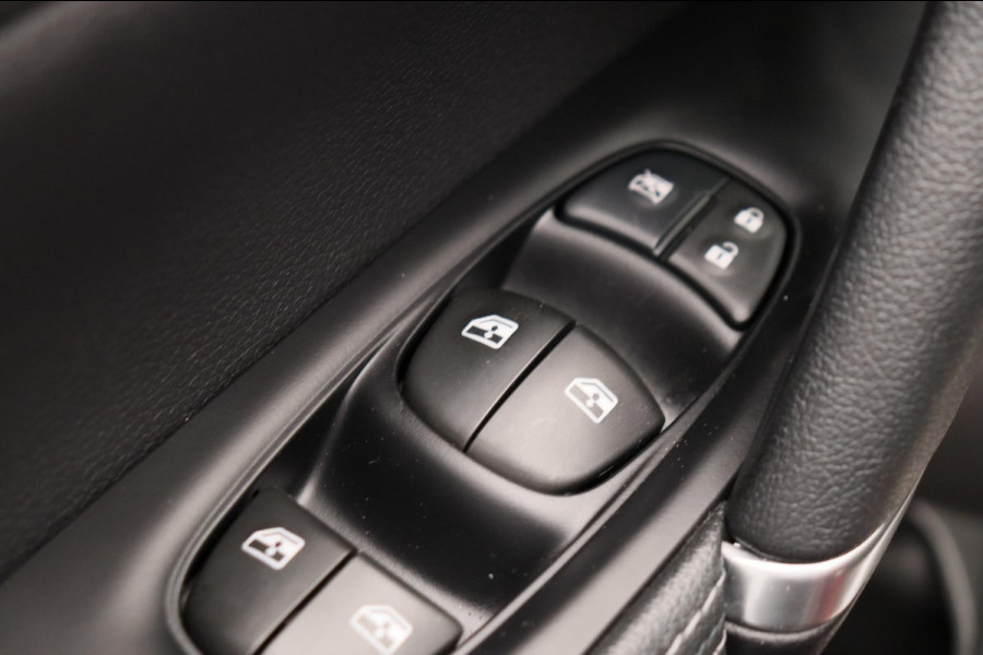 Nissan QASHQAI 1.3 DIG-T Premium Edition * Automaat * Leder trekhaak panorama dak Stoelverwarming camera