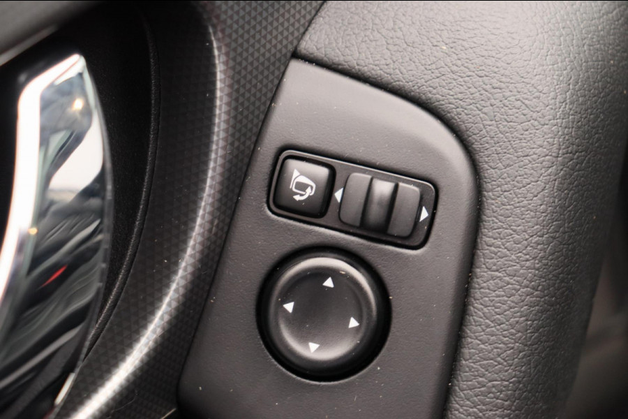 Nissan QASHQAI 1.3 DIG-T Premium Edition * Automaat * Leder trekhaak panorama dak Stoelverwarming camera