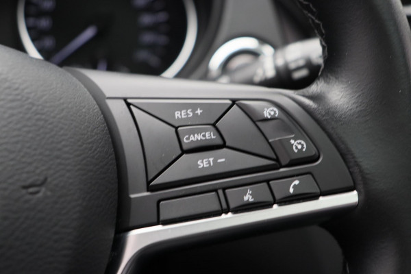 Nissan QASHQAI 1.3 DIG-T Premium Edition * Automaat * Leder trekhaak panorama dak Stoelverwarming camera