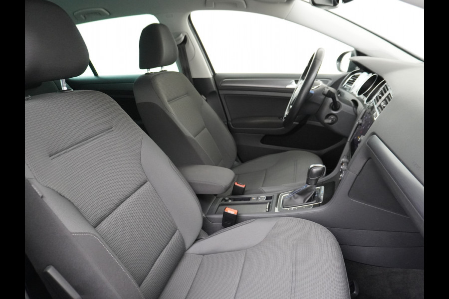 Volkswagen e-Golf AUT. Adaptive Cruise Apple Carplay Android Navi Climatronic Pdc Led Regen-Lichtsensor 36kWh Privacy Glas Bluetooth Spiegelpakket Car-Net App-Connect Wifi E-DITION 1e Eigenaar