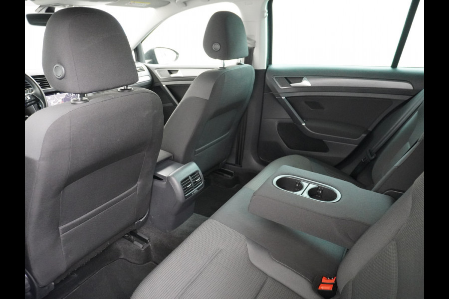 Volkswagen e-Golf AUT. Adaptive Cruise Apple Carplay Android Navi Climatronic Pdc Led Regen-Lichtsensor 36kWh Privacy Glas Bluetooth Spiegelpakket Car-Net App-Connect Wifi E-DITION 1e Eigenaar