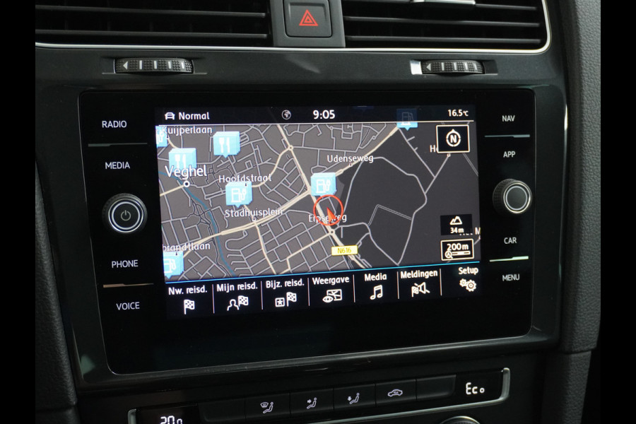 Volkswagen e-Golf AUT. Adaptive Cruise Apple Carplay Android Navi Climatronic Pdc Led Regen-Lichtsensor 36kWh Privacy Glas Bluetooth Spiegelpakket Car-Net App-Connect Wifi E-DITION 1e Eigenaar