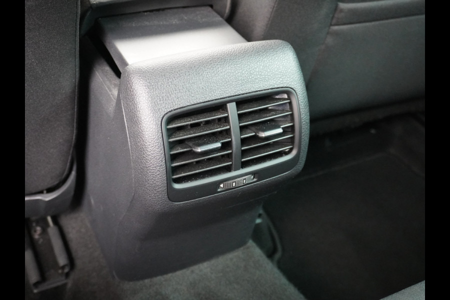 Volkswagen e-Golf AUT. Adaptive Cruise Apple Carplay Android Navi Climatronic Pdc Led Regen-Lichtsensor 36kWh Privacy Glas Bluetooth Spiegelpakket Car-Net App-Connect Wifi E-DITION 1e Eigenaar