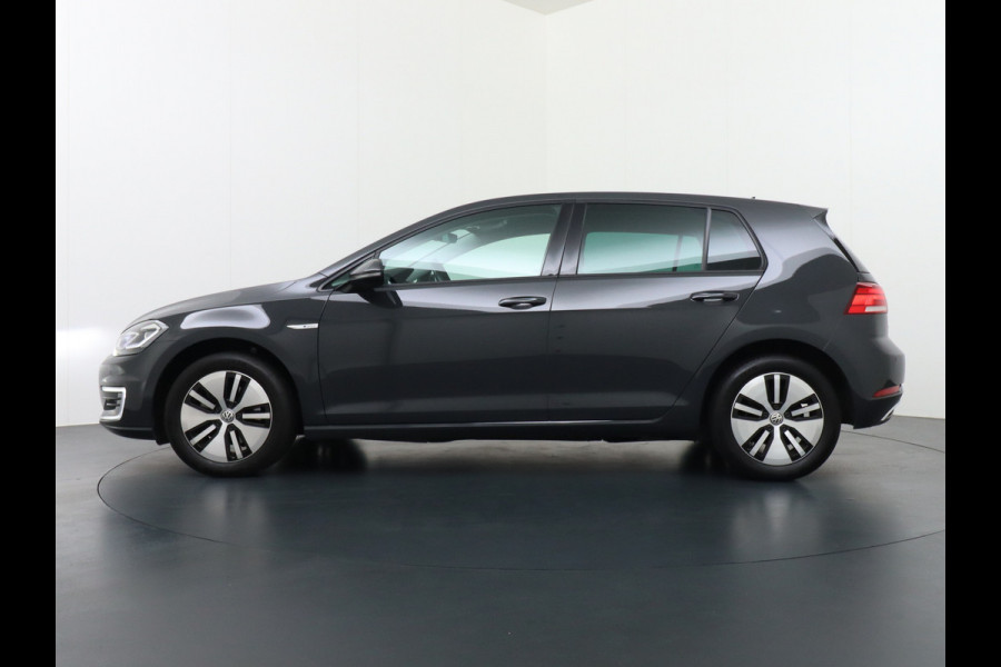 Volkswagen e-Golf AUT. Adaptive Cruise Apple Carplay Android Navi Climatronic Pdc Led Regen-Lichtsensor 36kWh Privacy Glas Bluetooth Spiegelpakket Car-Net App-Connect Wifi E-DITION 1e Eigenaar