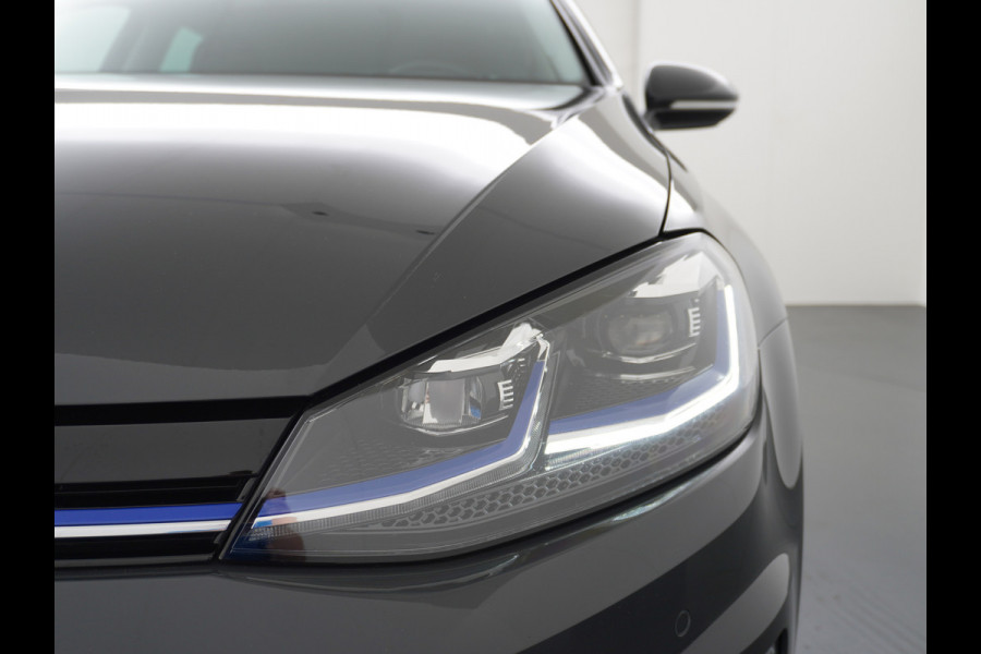 Volkswagen e-Golf AUT. Adaptive Cruise Apple Carplay Android Navi Climatronic Pdc Led Regen-Lichtsensor 36kWh Privacy Glas Bluetooth Spiegelpakket Car-Net App-Connect Wifi E-DITION 1e Eigenaar