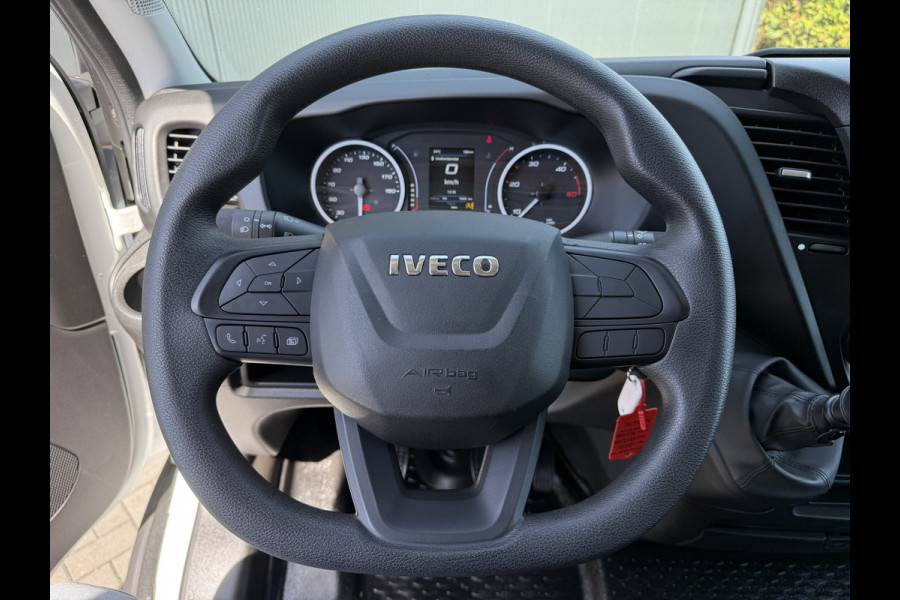 Iveco Daily 35C16H 2.3 D 157 PK / ZEER NETJES !! / HYDRAULISCHE LAADKLEP / BAKWAGEN / 76.935 KM ! / AIRCO / 3-ZITS