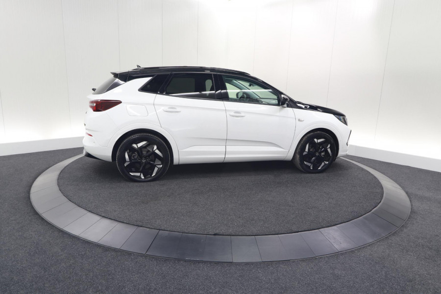 Opel Grandland 300 Turbo Plug-In Hybrid 4x4 GSe | Adaptieve Cruise Control | Camera | Elektrische Kofferklep