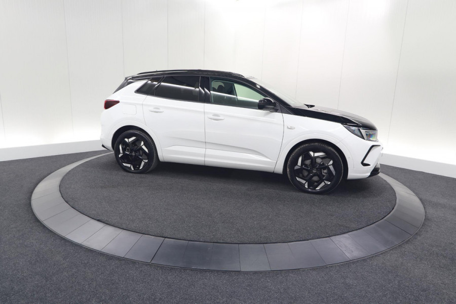 Opel Grandland 300 Turbo Plug-In Hybrid 4x4 GSe | Adaptieve Cruise Control | Camera | Elektrische Kofferklep