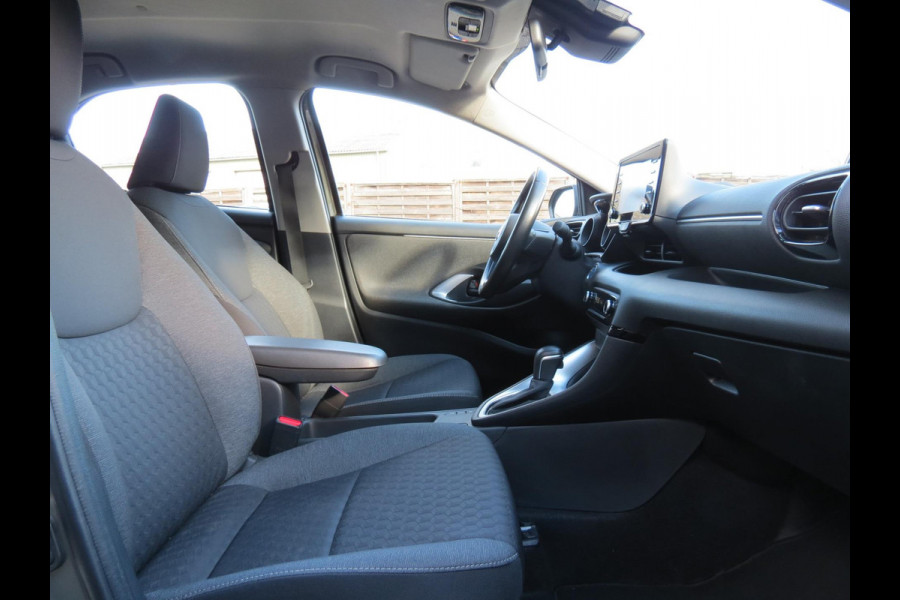 Toyota Yaris 1.5 Hybrid Dynamic | 1e EIGENAAR | DEALER ONDERHOUDEN | NAVI | KEYLESS ENTRY+GO | CAMERA | ADAPTIVE CRUISE | DAB+ |