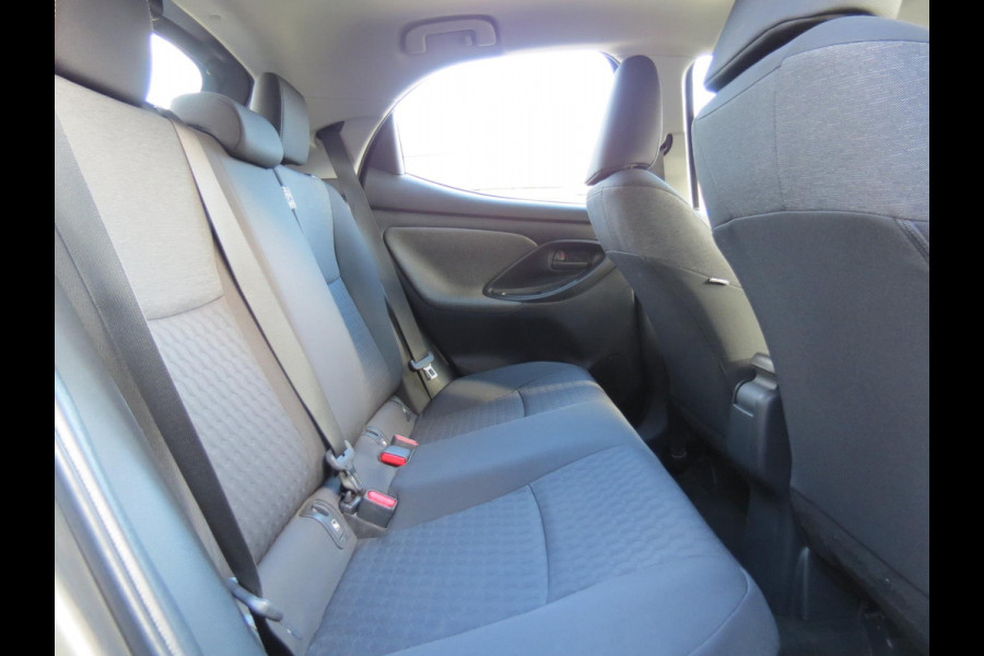Toyota Yaris 1.5 Hybrid Dynamic | 1e EIGENAAR | DEALER ONDERHOUDEN | NAVI | KEYLESS ENTRY+GO | CAMERA | ADAPTIVE CRUISE | DAB+ |