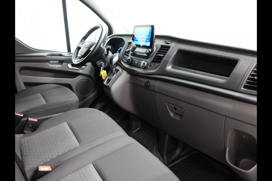 Ford Transit Custom 300 2.0 TDCI 130pk L2H1 Trend Automaat Airco Navigatie Cruisecontrol Camera Parkeersensoren Trekhaak Betimmering