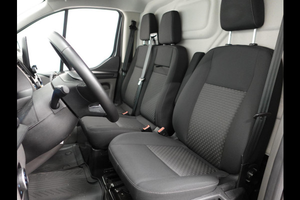 Ford Transit Custom 300 2.0 TDCI 130pk L2H1 Trend Automaat Airco Navigatie Cruisecontrol Camera Parkeersensoren Trekhaak Betimmering