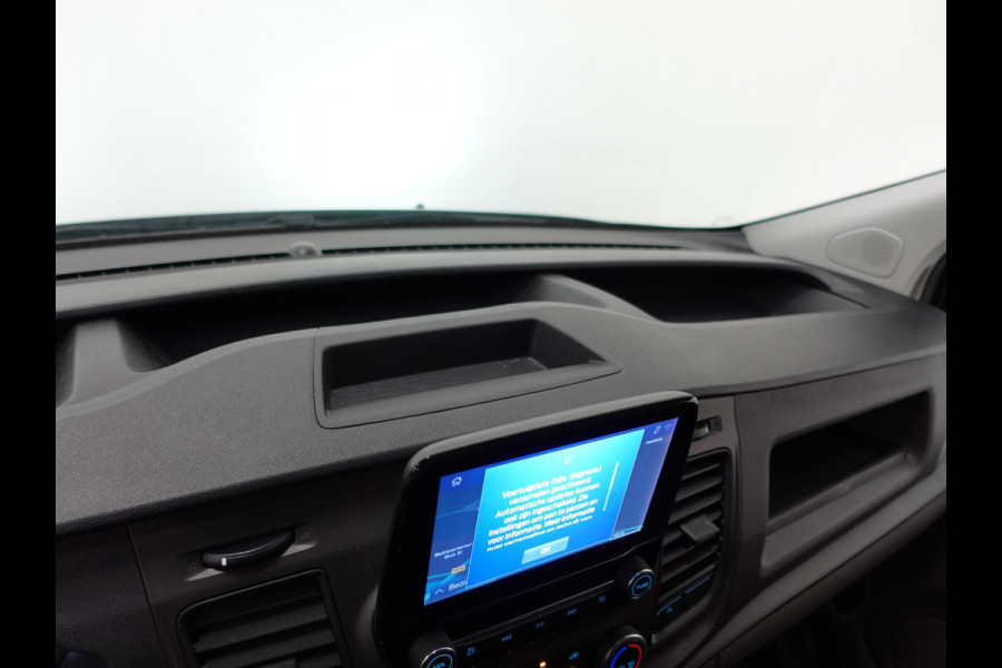 Ford Transit Custom 300 2.0 TDCI 130pk L2H1 Trend Automaat Airco Navigatie Cruisecontrol Camera Parkeersensoren Trekhaak Betimmering