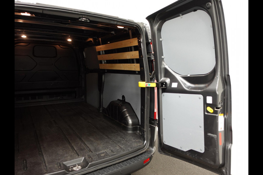 Ford Transit Custom 300 2.0 TDCI 130pk L2H1 Trend Automaat Airco Navigatie Cruisecontrol Camera Parkeersensoren Trekhaak Betimmering