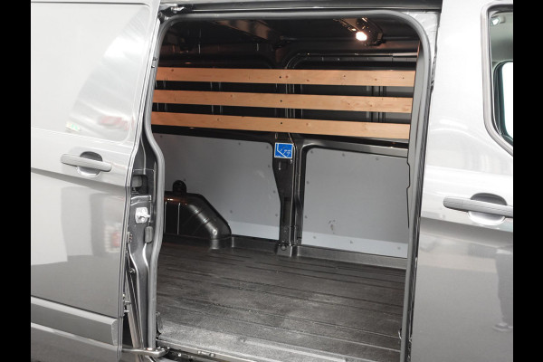 Ford Transit Custom 300 2.0 TDCI 130pk L2H1 Trend Automaat Airco Navigatie Cruisecontrol Camera Parkeersensoren Trekhaak Betimmering