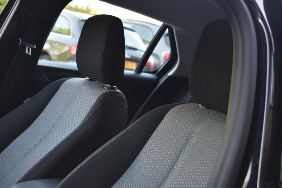 Opel Corsa 1.2 GS Lane Stuurvw Stoelvw