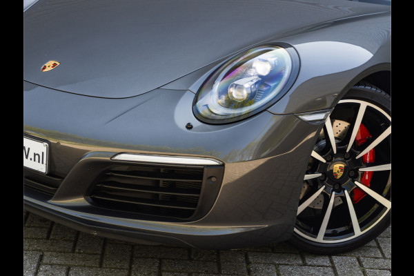 Porsche 911 3.0 Carrera 4S - Glasdak - Achterasbesturing - 18-Voudig - Sport Chrono - Stoelventilatie