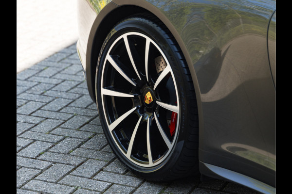 Porsche 911 3.0 Carrera 4S - Glasdak - Achterasbesturing - 18-Voudig - Sport Chrono - Stoelventilatie