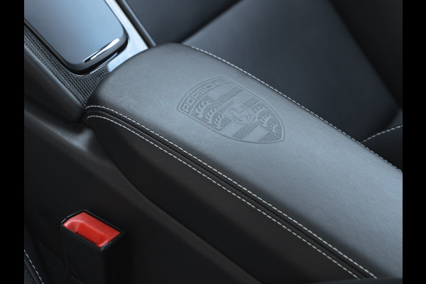 Porsche 911 3.0 Carrera 4S - Glasdak - Achterasbesturing - 18-Voudig - Sport Chrono - Stoelventilatie