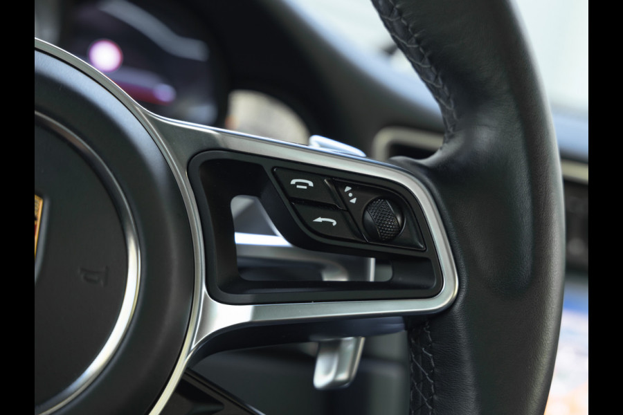 Porsche 911 3.0 Carrera 4S - Glasdak - Achterasbesturing - 18-Voudig - Sport Chrono - Stoelventilatie