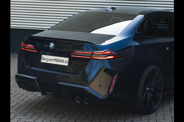 BMW 5 Serie M5 - Direct Beschikbaar! - Keramisch - Full-Option