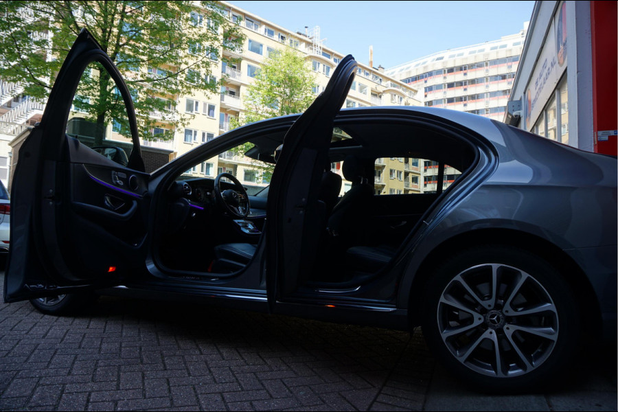 Mercedes-Benz E-Klasse 350 Premium Plus Exclusive Night | Sfeerverlichting | Panoramadak | Stoelen met MEMORY/ VERWAMING/ KOELING | Geperforeerd leer