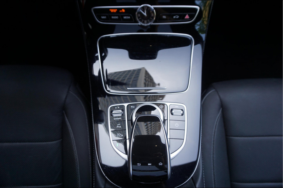 Mercedes-Benz E-Klasse 350 Premium Plus Exclusive Night | Sfeerverlichting | Panoramadak | Stoelen met MEMORY/ VERWAMING/ KOELING | Geperforeerd leer