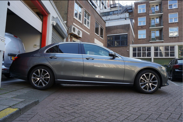 Mercedes-Benz E-Klasse 350 Premium Plus Exclusive Night | Sfeerverlichting | Panoramadak | Stoelen met MEMORY/ VERWAMING/ KOELING | Geperforeerd leer