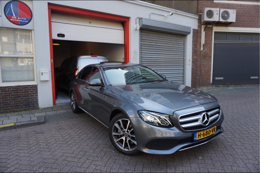 Mercedes-Benz E-Klasse 350 Premium Plus Exclusive Night | Sfeerverlichting | Panoramadak | Stoelen met MEMORY/ VERWAMING/ KOELING | Geperforeerd leer