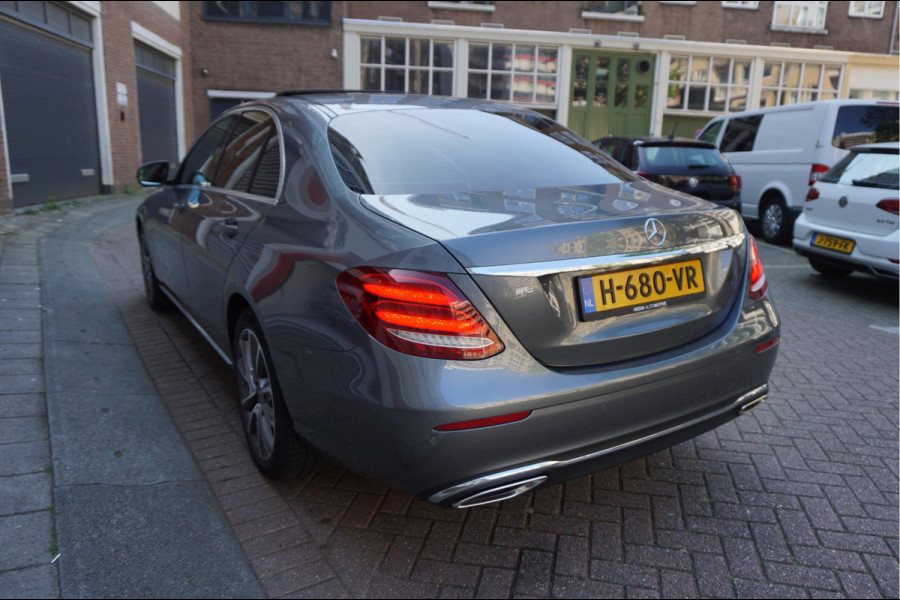 Mercedes-Benz E-Klasse 350 Premium Plus Exclusive Night | Sfeerverlichting | Panoramadak | Stoelen met MEMORY/ VERWAMING/ KOELING | Geperforeerd leer