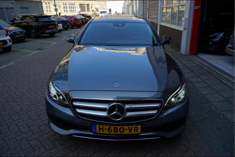 Mercedes-Benz E-Klasse 350 Premium Plus Exclusive Night | Sfeerverlichting | Panoramadak | Stoelen met MEMORY/ VERWAMING/ KOELING | Geperforeerd leer