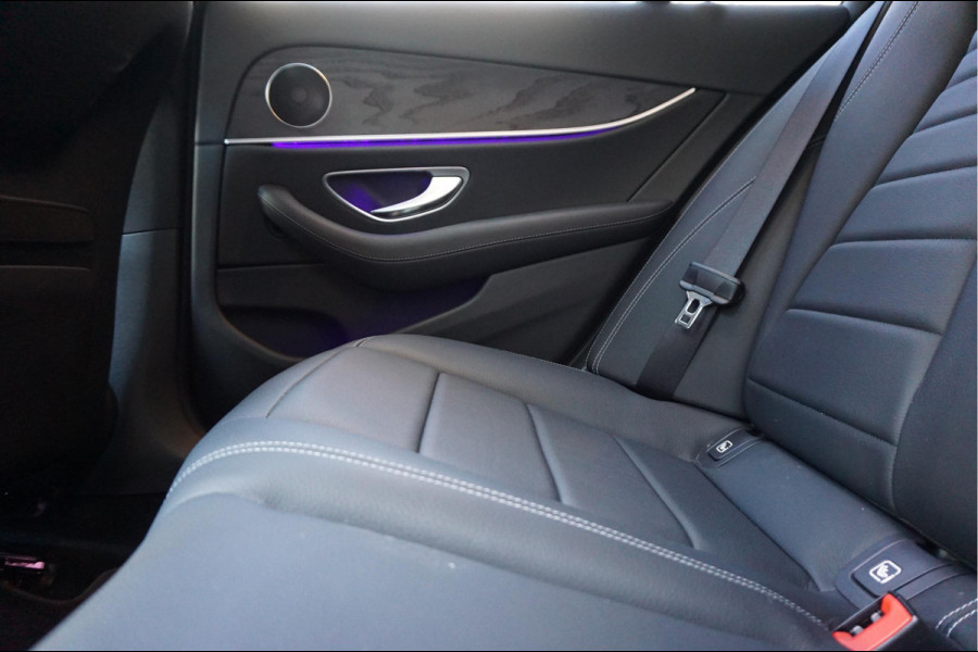 Mercedes-Benz E-Klasse 350 Premium Plus Exclusive Night | Sfeerverlichting | Panoramadak | Stoelen met MEMORY/ VERWAMING/ KOELING | Geperforeerd leer