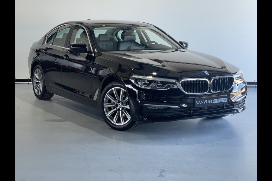 BMW 5 Serie 530e iPerformance eDrive Edition Leder / Navi / Camera