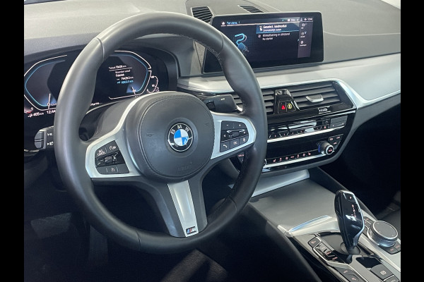 BMW 5 Serie 530e iPerformance eDrive Edition Leder / Navi / Camera