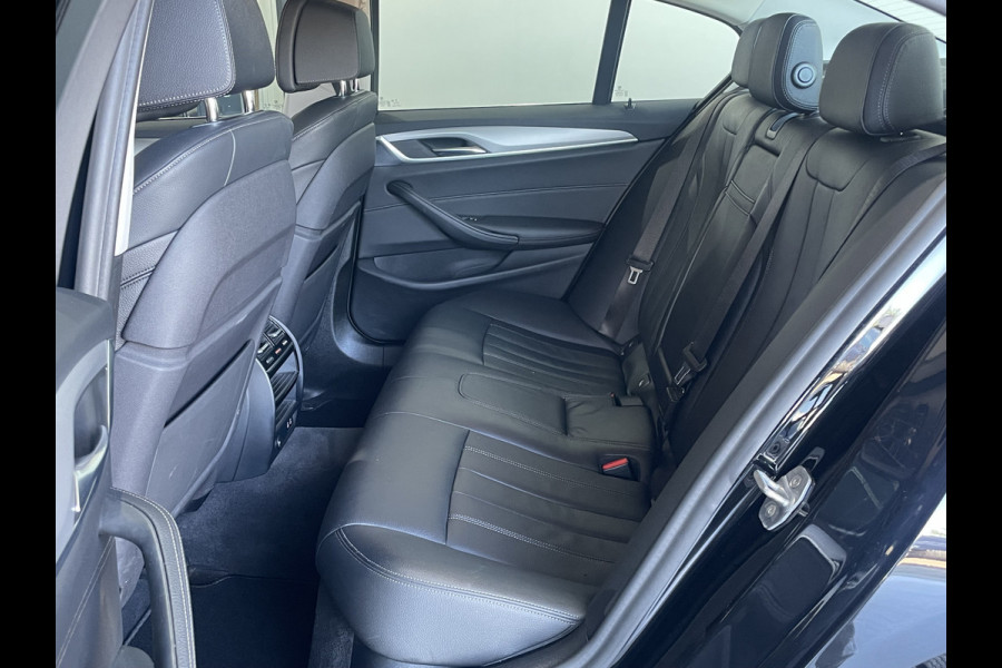 BMW 5 Serie 530e iPerformance eDrive Edition Leder / Navi / Camera