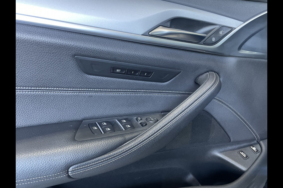 BMW 5 Serie 530e iPerformance eDrive Edition Leder / Navi / Camera