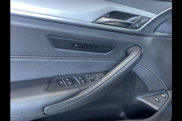 BMW 5 Serie 530e iPerformance eDrive Edition Leder / Navi / Camera