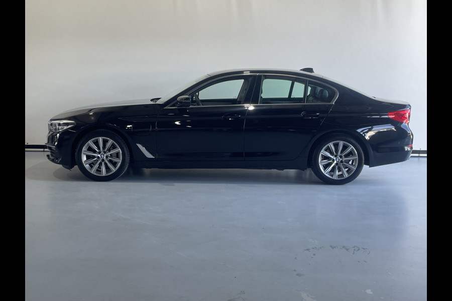 BMW 5 Serie 530e iPerformance eDrive Edition Leder / Navi / Camera