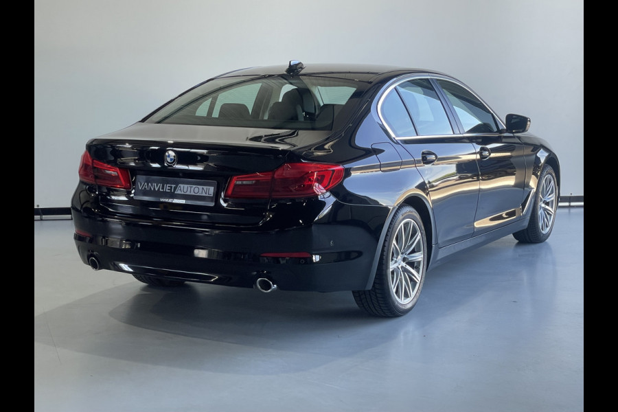 BMW 5 Serie 530e iPerformance eDrive Edition Leder / Navi / Camera