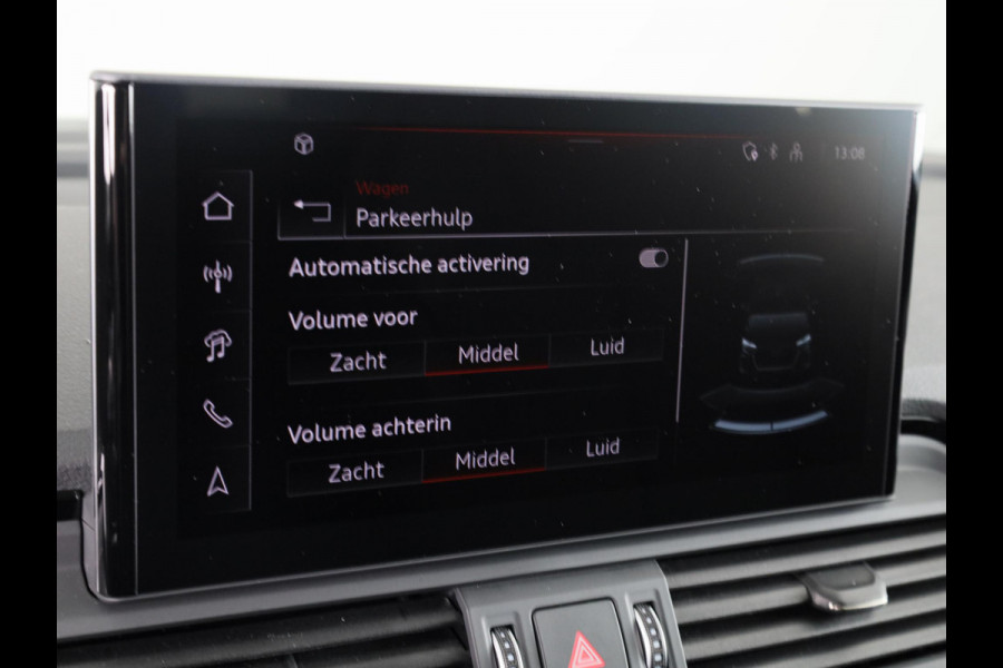 Audi Q5 S edition Competition 50 TFSI e 220 kW / 299 PK SU panoramadak, adaptive airsuspension, comfortsleutel, optiekpakket zwart plus, assistentiepakket parking