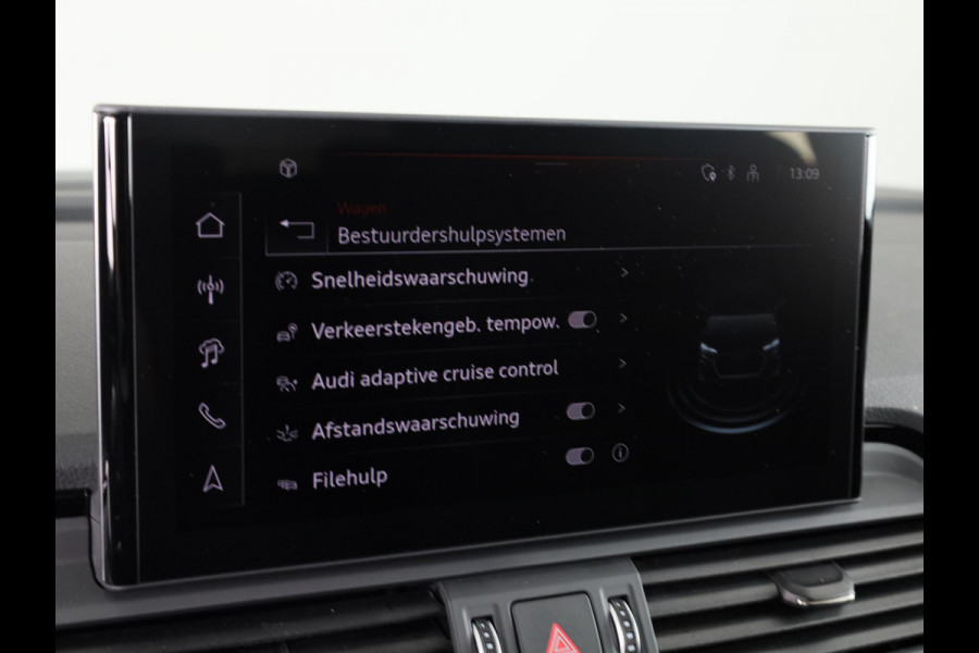 Audi Q5 S edition Competition 50 TFSI e 220 kW / 299 PK SU panoramadak, adaptive airsuspension, comfortsleutel, optiekpakket zwart plus, assistentiepakket parking